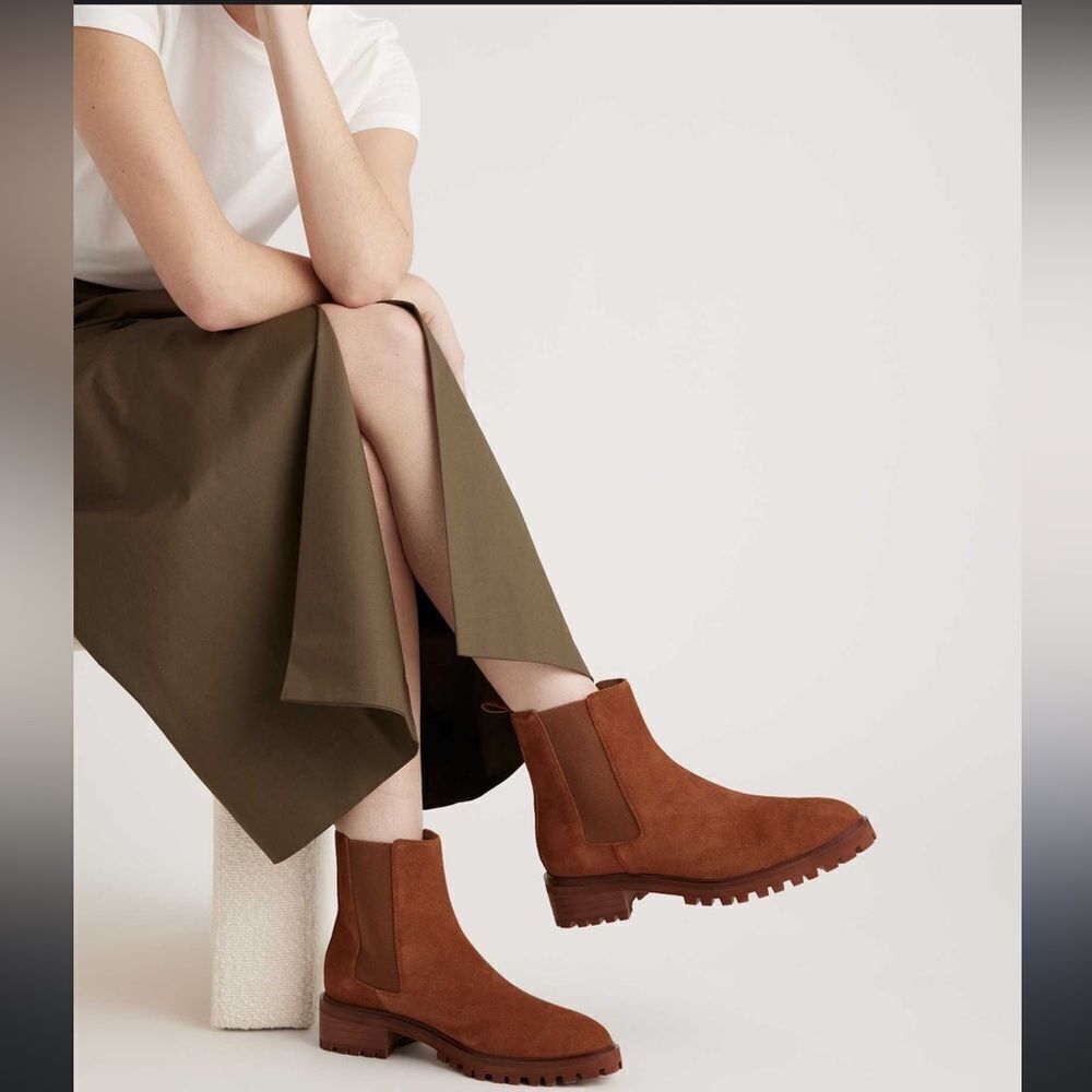 NIB Quince Italian Leather Chelsea Boot in Cinnamon Size 5